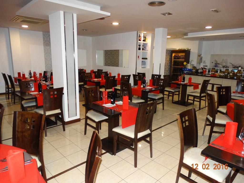 Hotel El Cruce Moraleda Moraleda De Zafayona 외부 사진